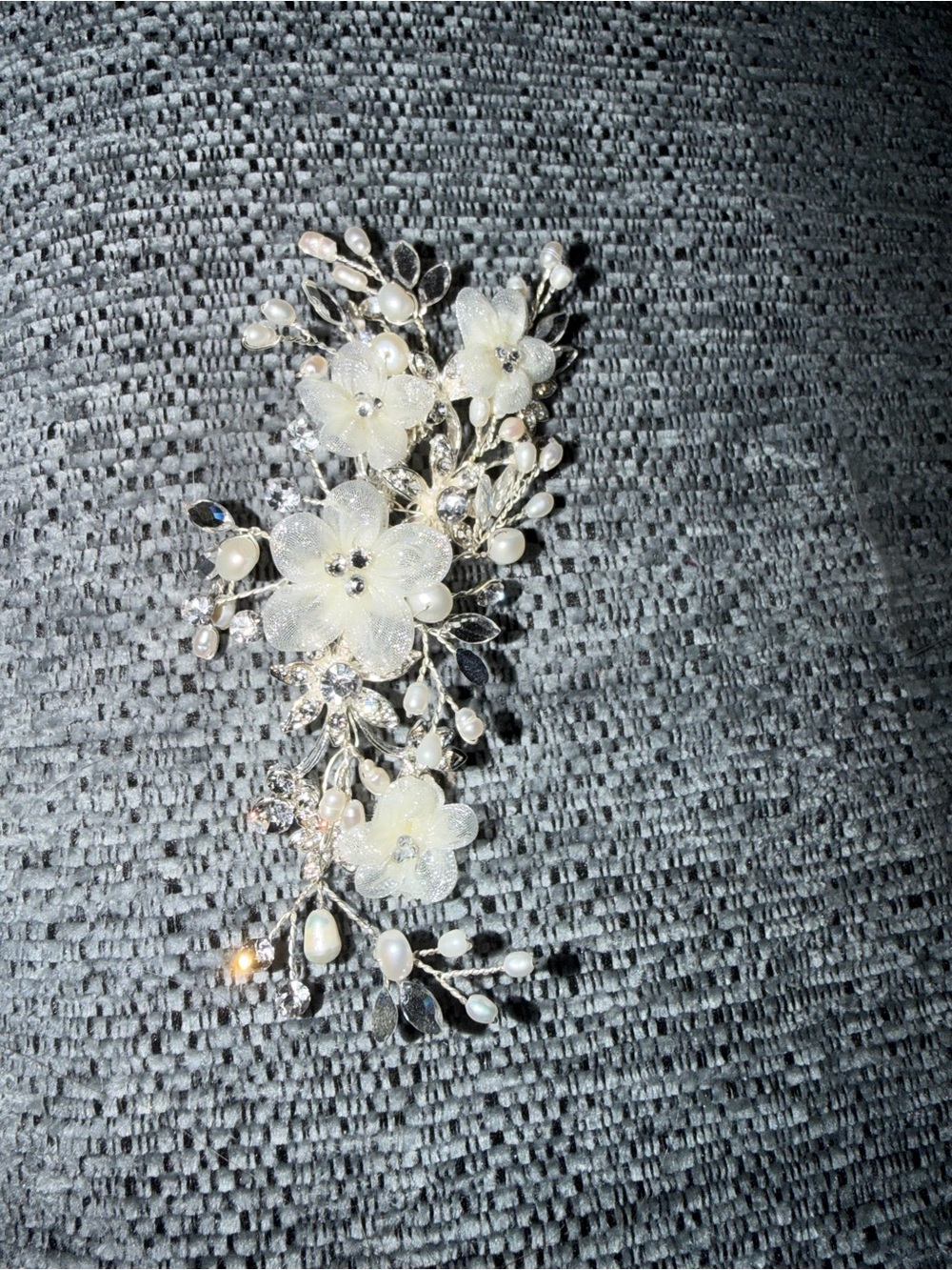 Delicate Floral Pearl and Crystal Hair Vine - Ivory & Silver - Picture 6 of 6